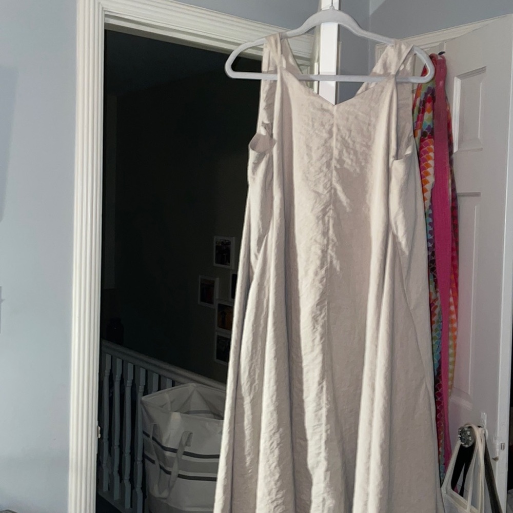 Dress with pockets